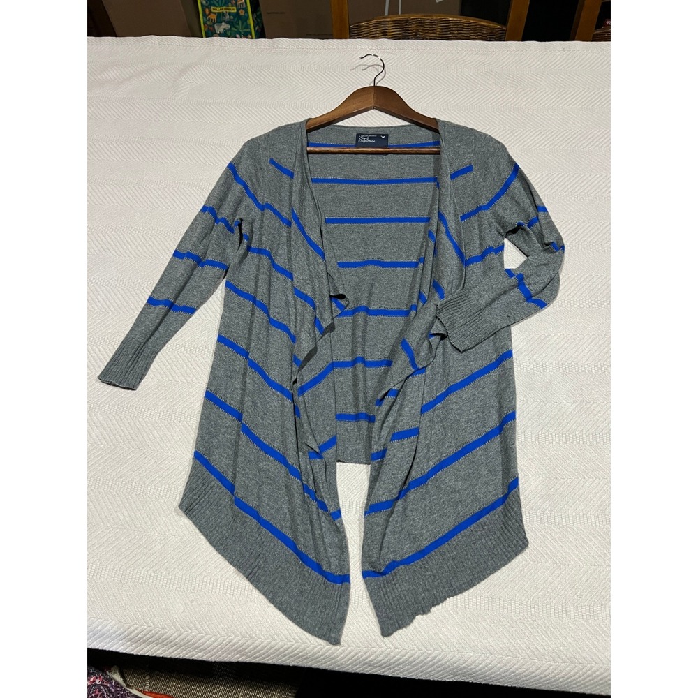 100% Cotton American Eagle Cardigan Womens Small Gray Stripe 3/4 Sleeve Preppy